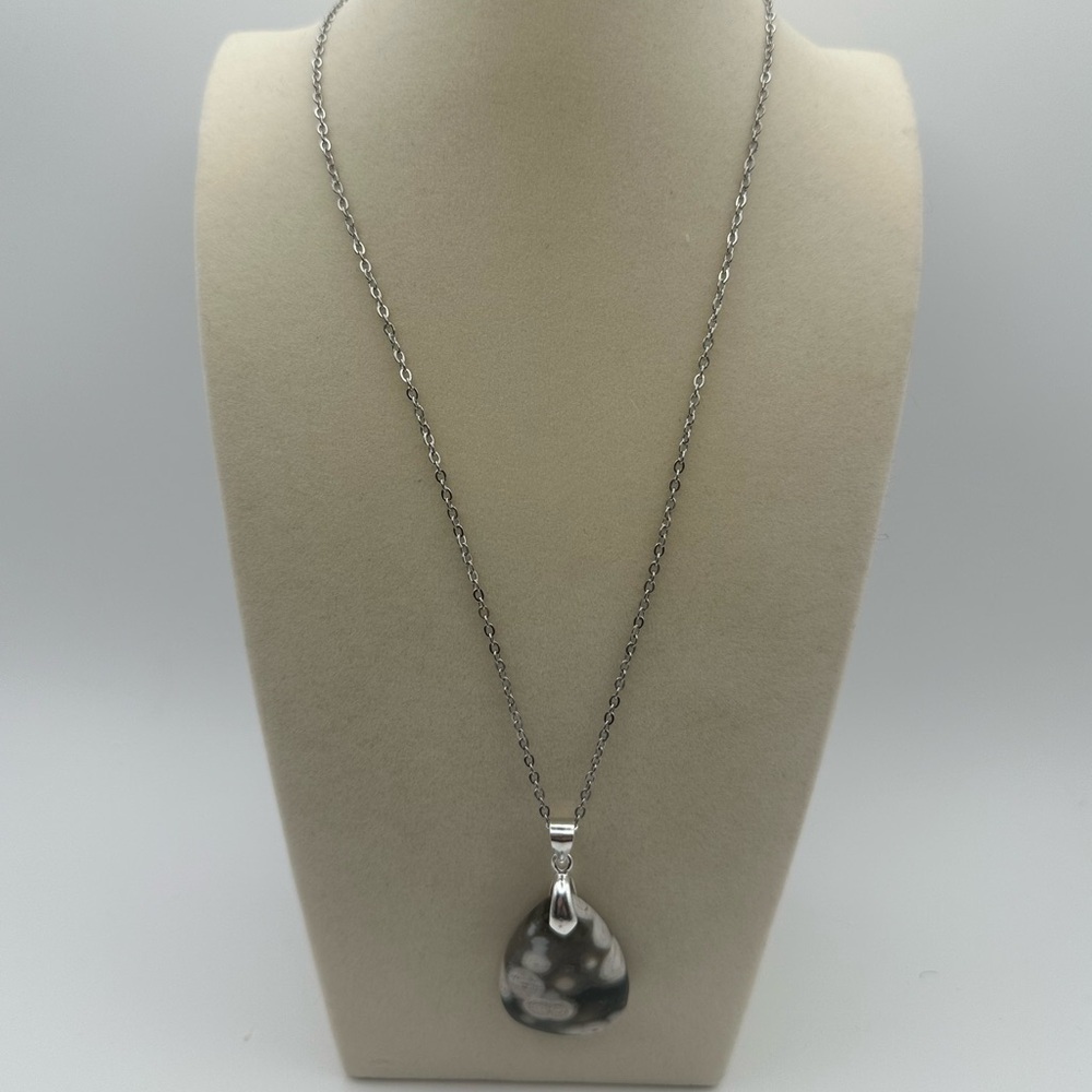 Natural Black and Grey OJ Teardrop Pendant Necklace